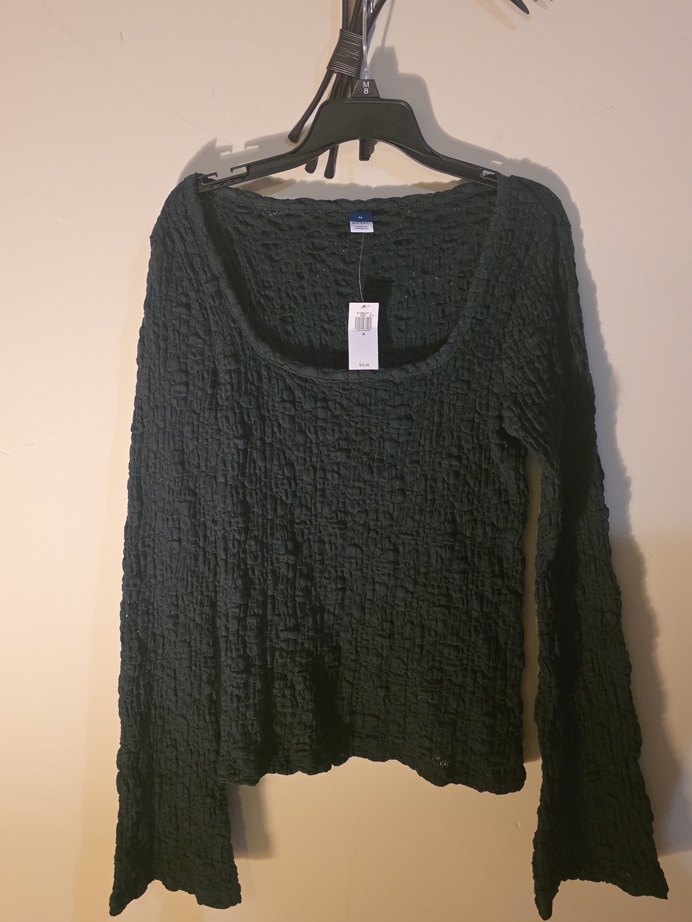 Old Navy Crinkle Textured Long-Sleeve Scoop Neck Top (Size M)